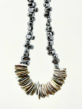 Load image into Gallery viewer, Darea necklace
